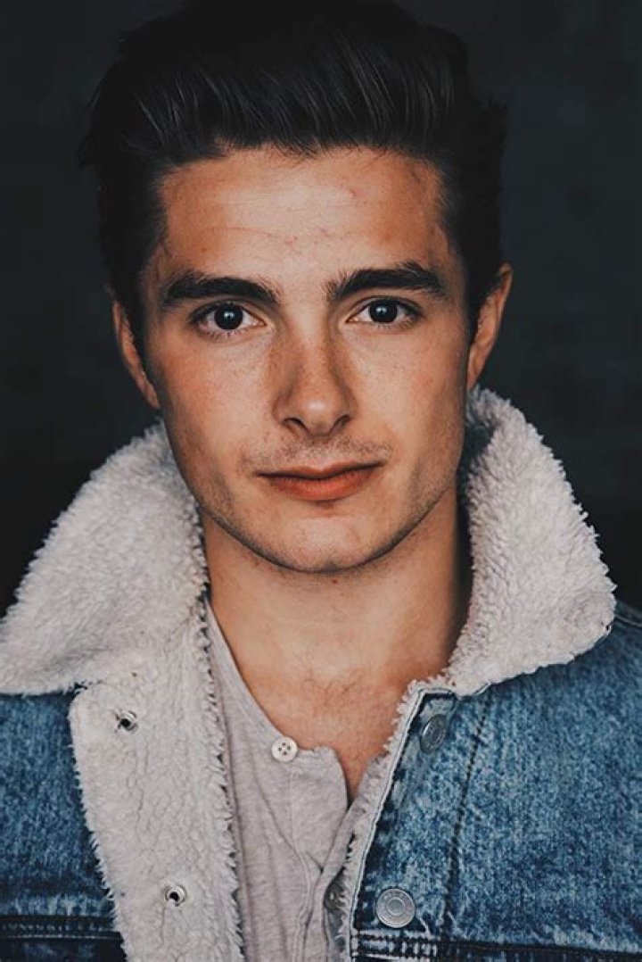 Gino Anania