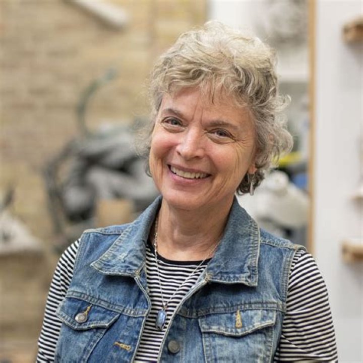 Julie Rotblatt-Amrany