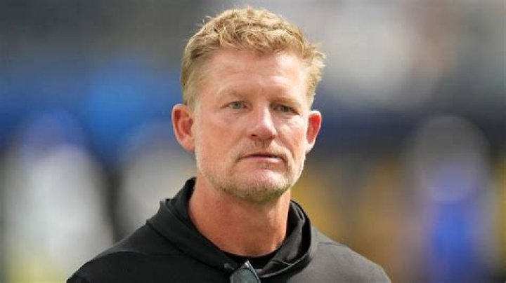 Les Snead