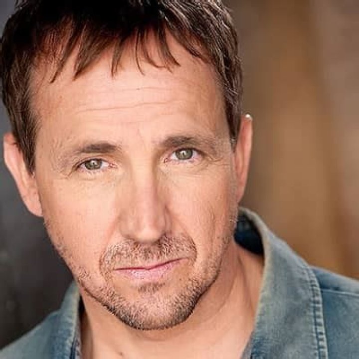 Steven Swadling | Bio, Age, Net Worth, Relationship, Career